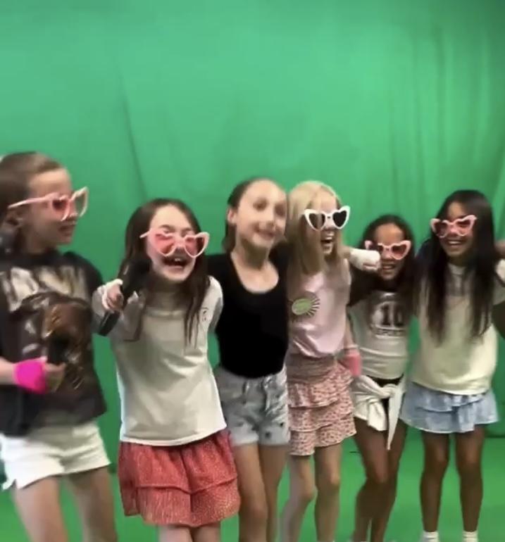 Kids Party Green Screen Music Video
